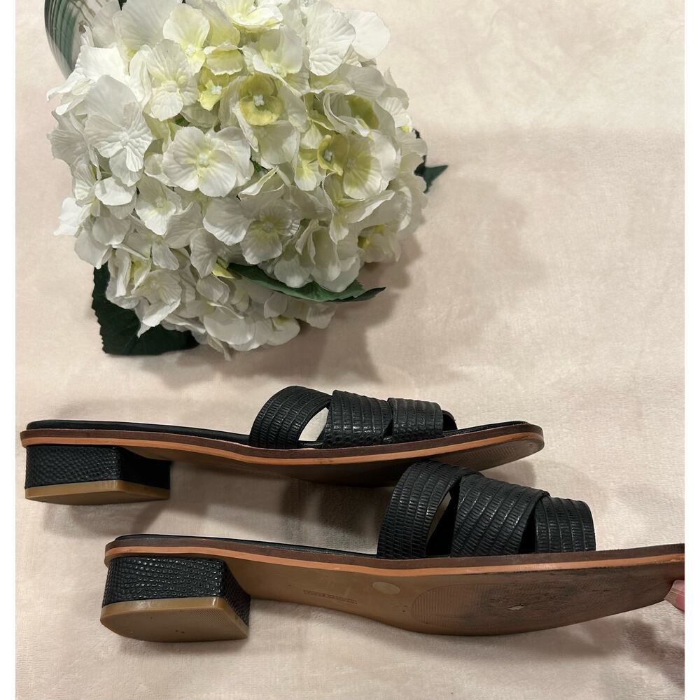 Sold-Vince Camuto Black Slip on Sandal, Size 9.5M - Picture 4 of 9